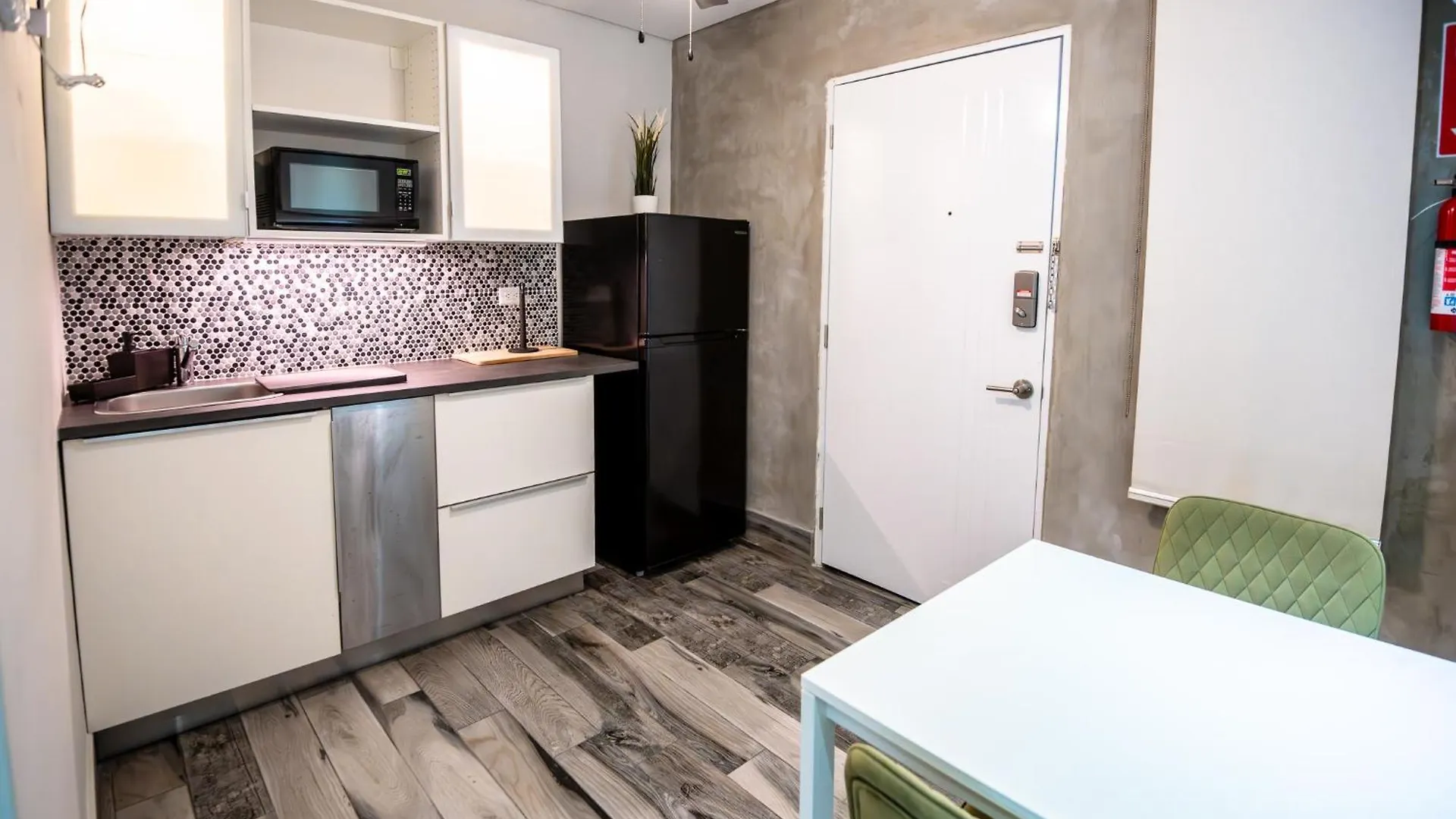 Tapia Haus 103 - Beach Vibes Within Walking Distance San Juan