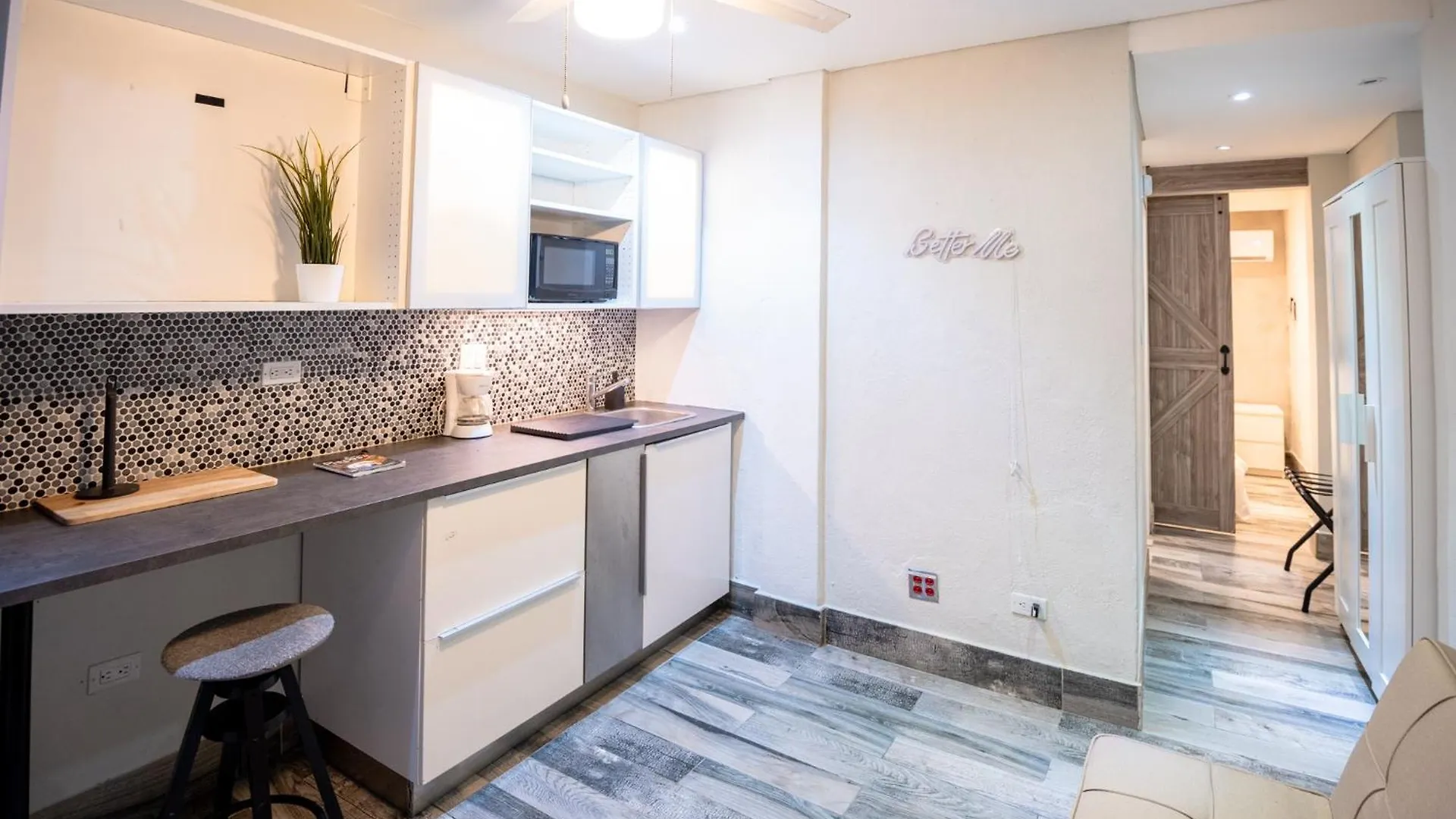 Tapia Haus 103 - Beach Vibes Within Walking Distance San Juan 3*,