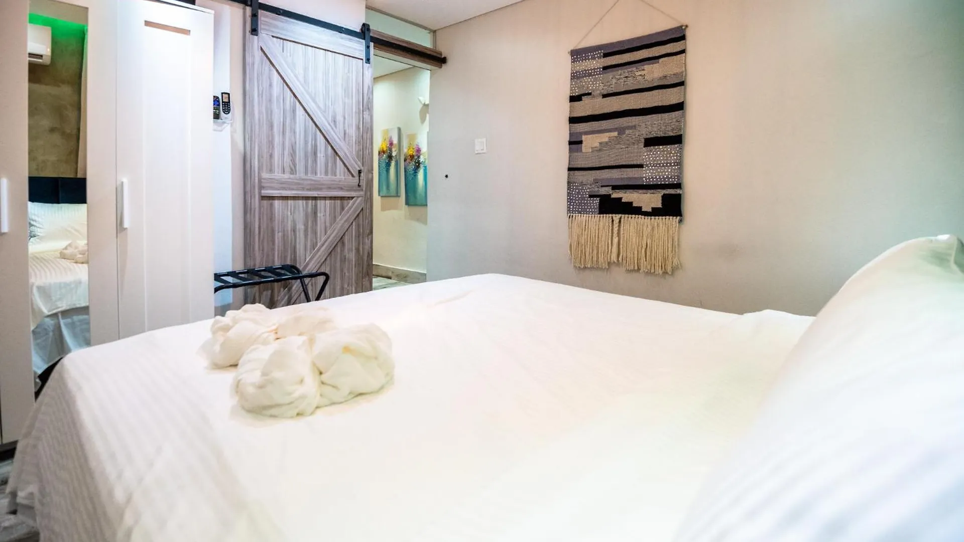 Tapia Haus 103 - Beach Vibes Within Walking Distance Σαν Χουάν
