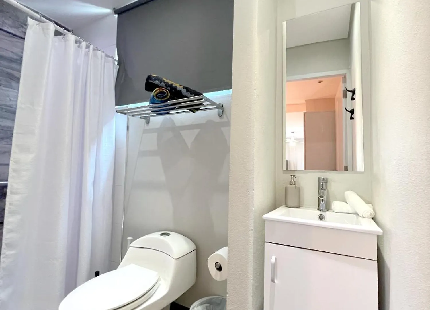 Tapia Haus 103 - Beach Vibes Within Walking Distance Σαν Χουάν 3*,
